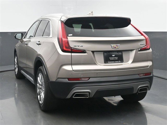 2023 Cadillac XT4 Premium Luxury photo 4