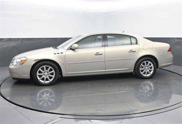 2008 Buick Lucerne CXL photo 2