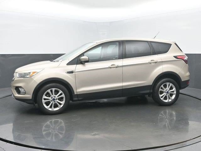 Used 2017 Ford Escape SE with VIN 1FMCU0GD8HUA60523 for sale in Kokomo, IN