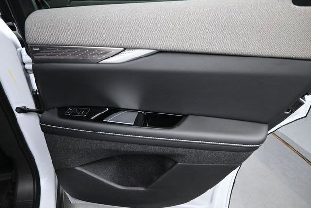 2026 Cadillac OPTIQ Sport - Photo 20