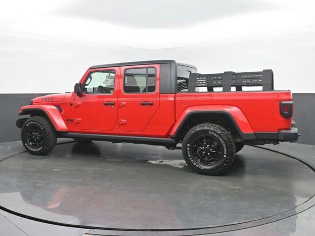 Used 2021 Jeep Gladiator Willys 4x4 Truck