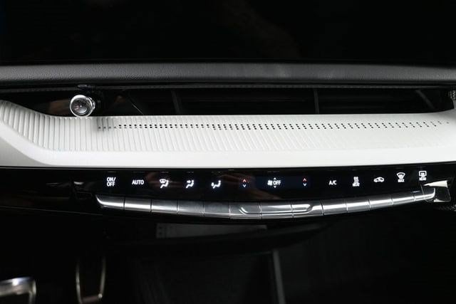 2026 Cadillac OPTIQ Sport - Photo 36