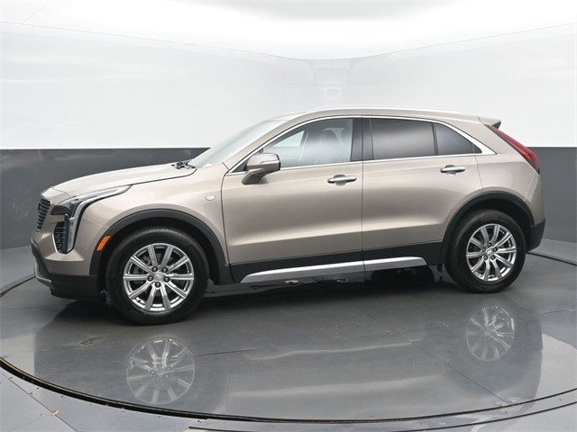 2023 Cadillac XT4 Premium Luxury photo 2