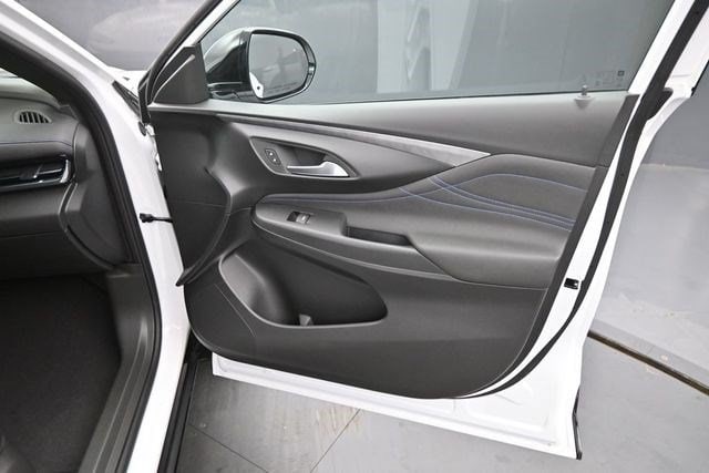 2026 Buick Envista Sport Touring - Photo 12