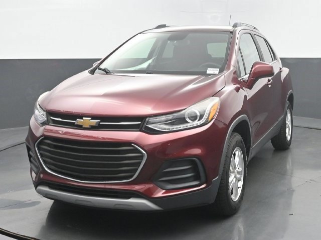 Used 2017 Chevrolet Trax LT with VIN 3GNCJPSB4HL264877 for sale in Kokomo, IN