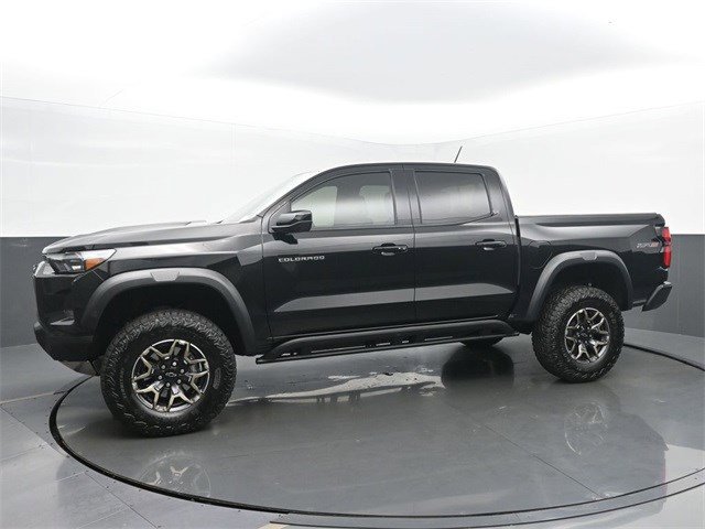 2023 Chevrolet Colorado ZR2 photo 2