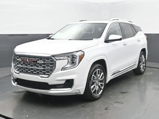 2023 GMC Terrain Denali AWD's photo