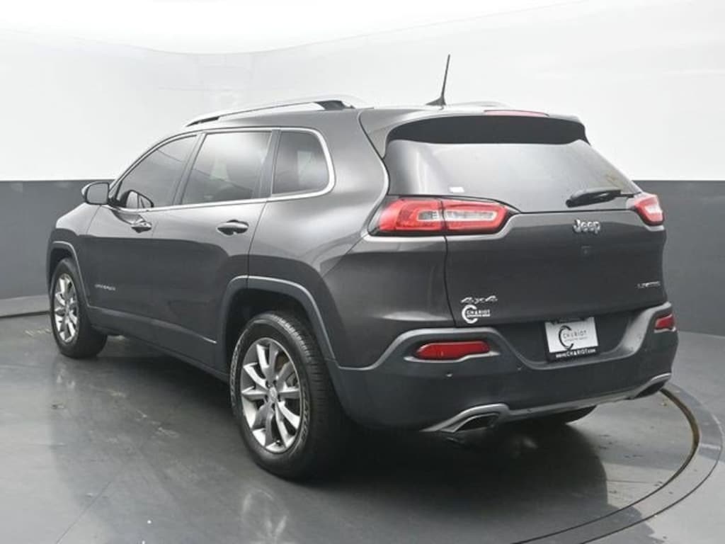 Used 2018 Jeep Cherokee Limited 4x4 SUV