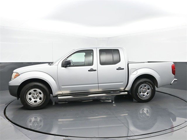 2013 Nissan Frontier S photo 2
