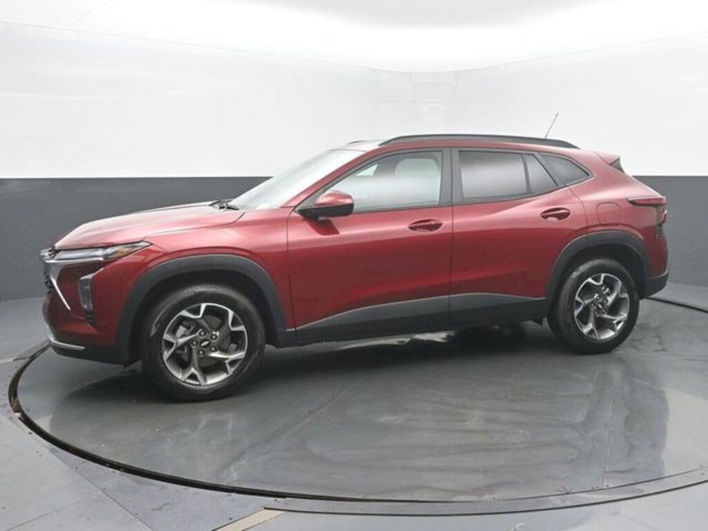 Used 2024 Chevrolet Trax LT SUV