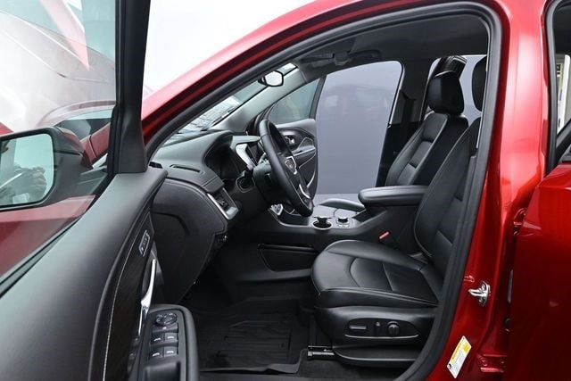 2024 GMC Terrain SLT - Photo 10