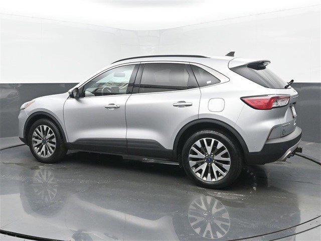 2020 Ford Escape Titanium photo 3