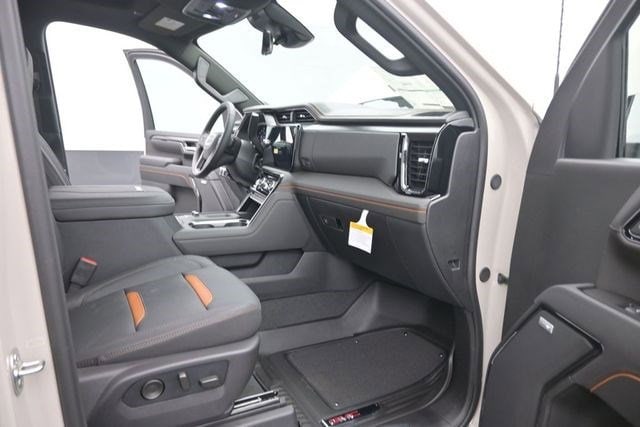 2026 GMC Sierra 2500HD AT4 - Photo 17
