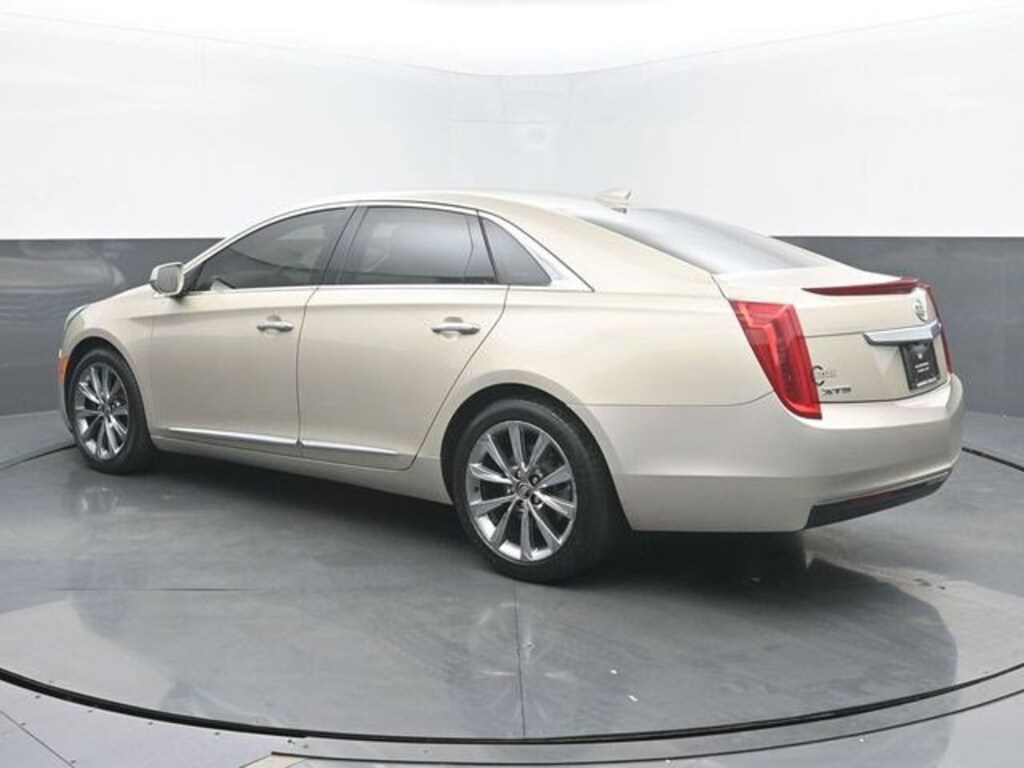 Used 2015 CADILLAC XTS Standard Sedan