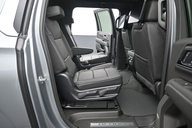 2026 GMC Yukon XL Denali - Photo 17