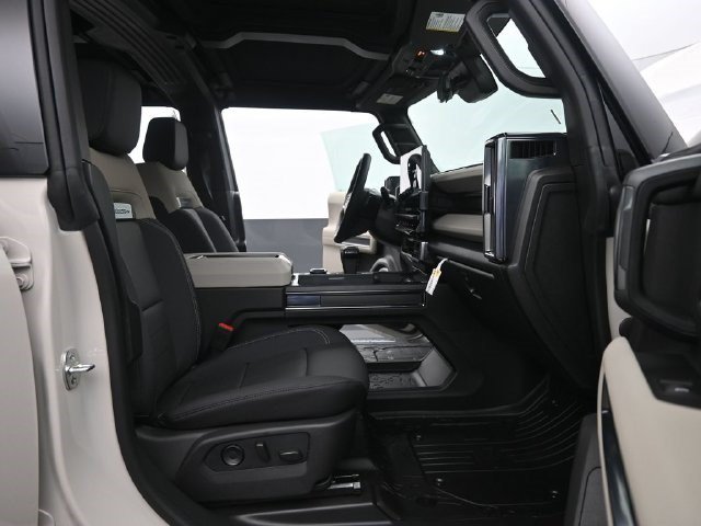 2026 GMC HUMMER EV 2X - Photo 18