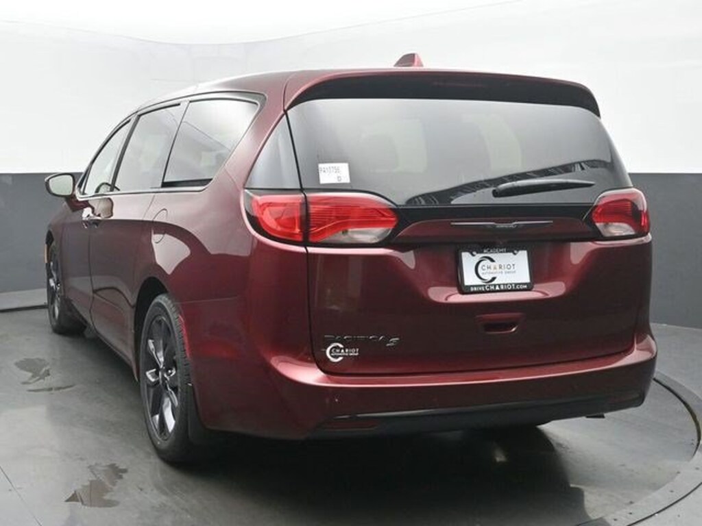 Used 2020 Chrysler Pacifica Touring Van Passenger Van