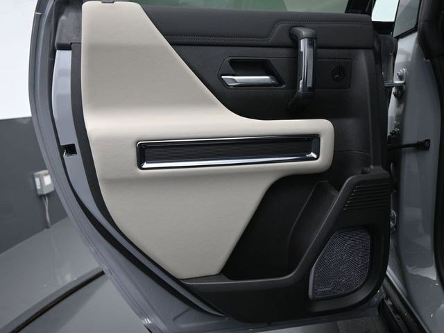 2026 GMC HUMMER EV 2X - Photo 14