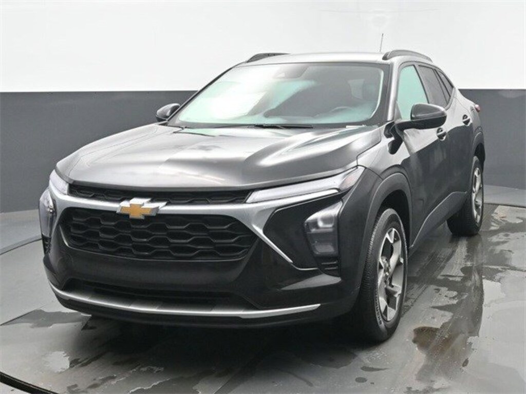 Used 2024 Chevrolet Trax LT SUV