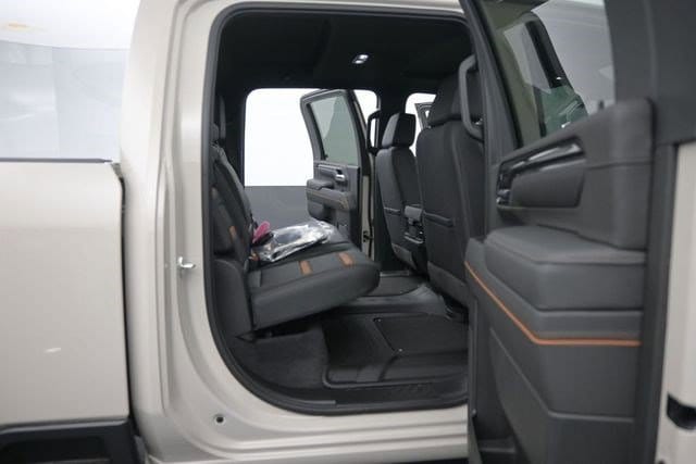 2026 GMC Sierra 2500HD AT4 - Photo 15