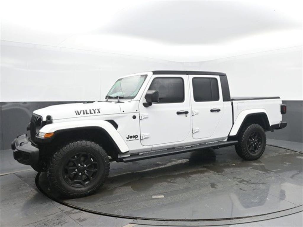 Used 2023 Jeep Gladiator Willys Truck Crew Cab