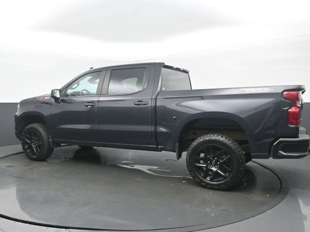 Used 2022 Chevrolet Silverado 1500 Custom Trail Boss Truck Crew Cab