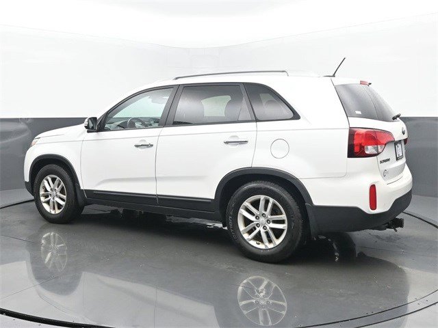 2015 Kia Sorento LX photo 3
