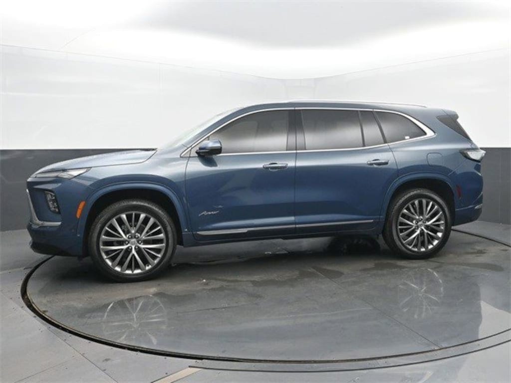 Certified 2025 Buick Enclave Avenir SUV