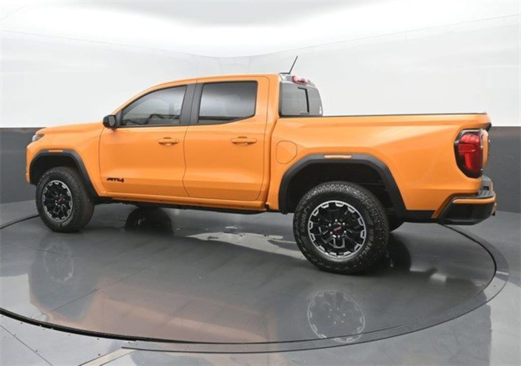 New 2026 GMC Canyon AT4 Truck