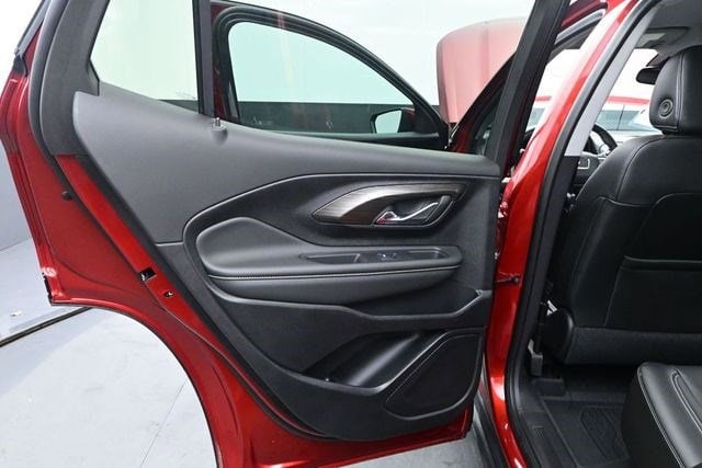 2024 GMC Terrain SLT - Photo 14