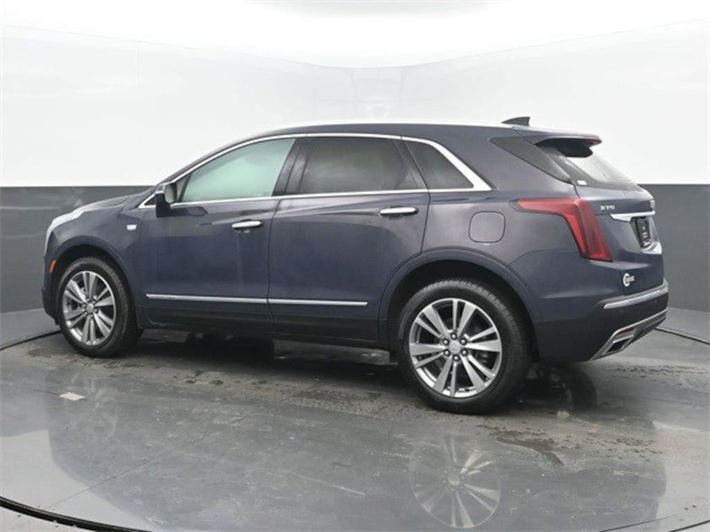 Certified 2025 CADILLAC XT5 Premium Luxury SUV