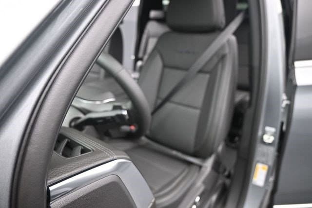 2026 GMC Yukon XL Denali - Photo 11