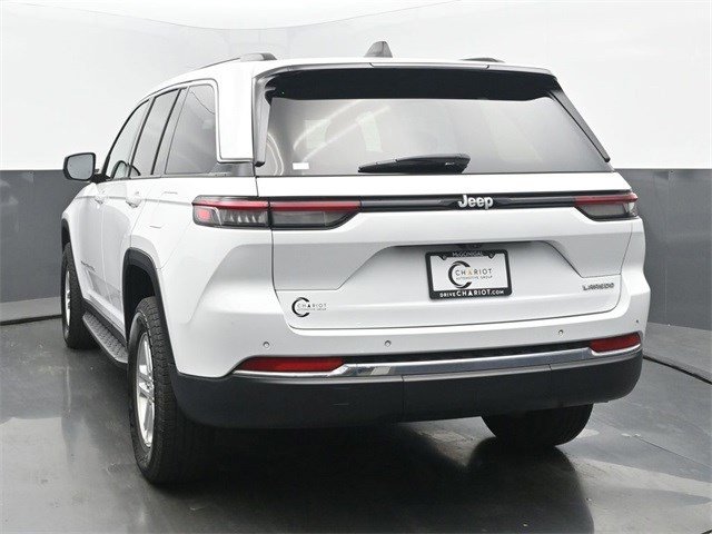 2024 Jeep Grand Cherokee Laredo photo 4