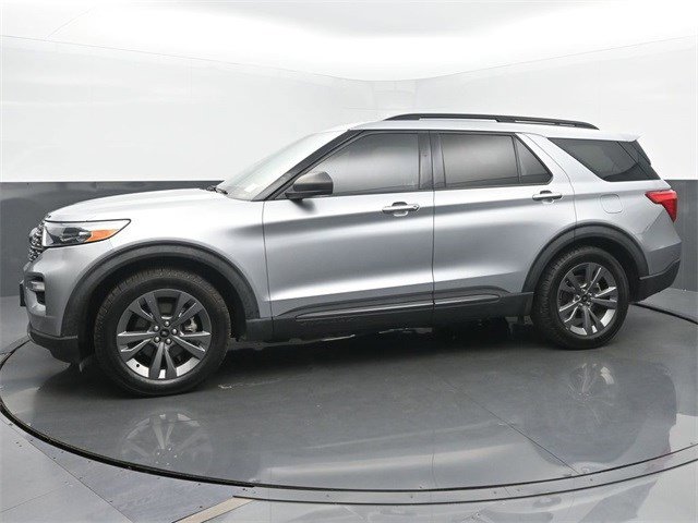2021 Ford Explorer XLT photo 2