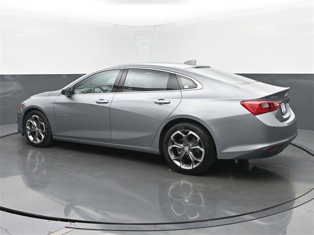2024 Chevrolet Malibu 1LT photo 3
