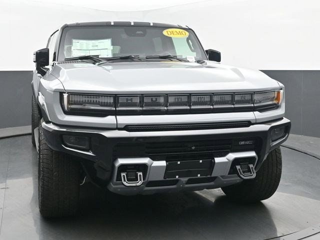 2026 GMC HUMMER EV 2X - Photo 8
