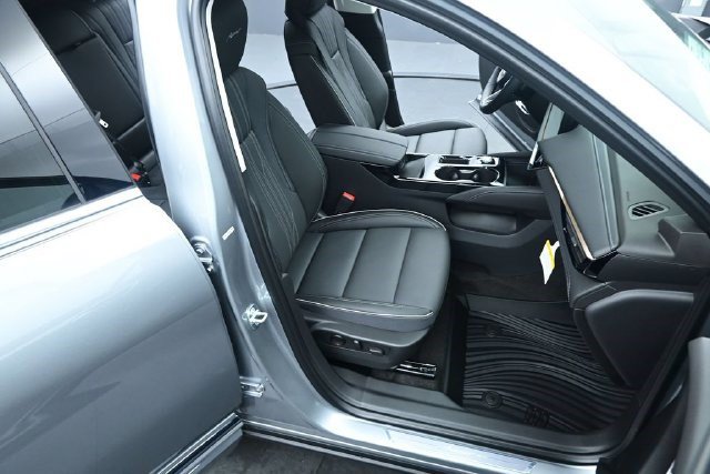 2026 Buick Envision Avenir - Photo 11