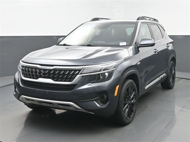 2022 Kia Seltos Nightfall's photo