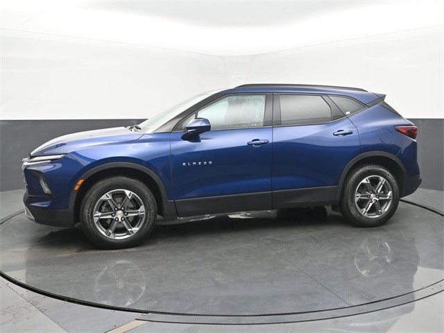 2023 Chevrolet Blazer 2LT photo 2