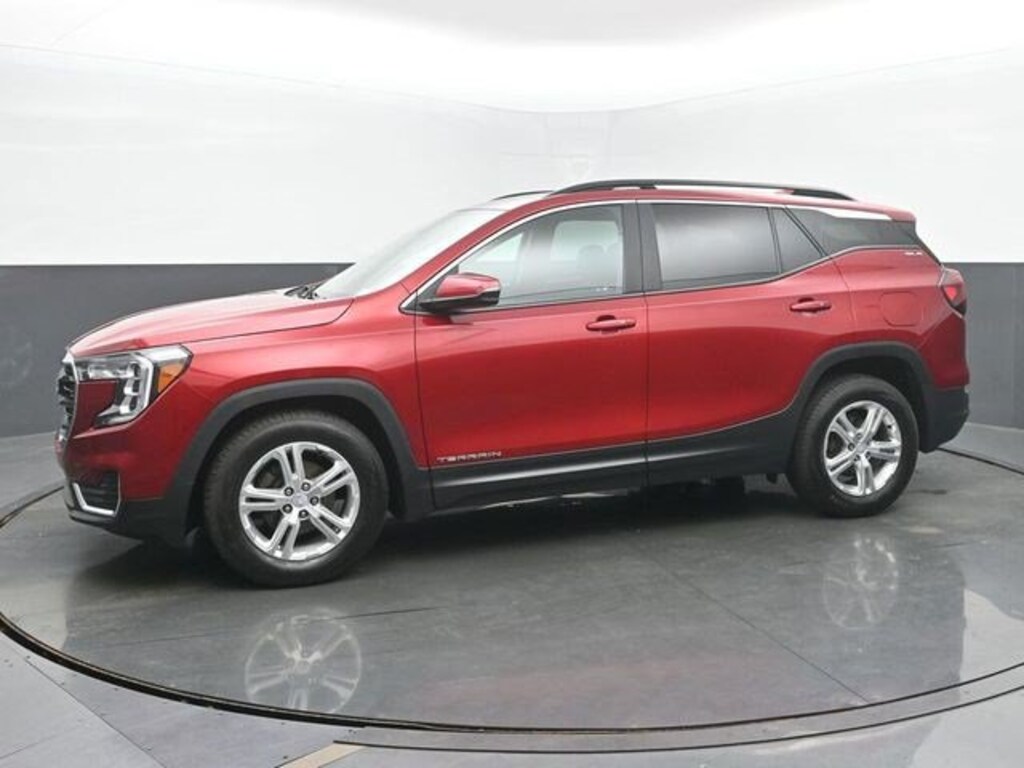 Used 2022 GMC Terrain SLE SUV