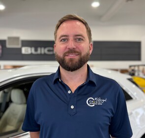 Staff member ZACKARY SMITH from ID_999574d051dd