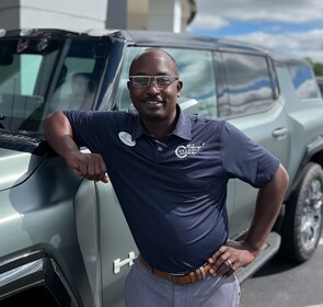 Staff member ELLIOTT FAISON from ID_0d74e3631da6