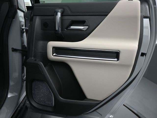 2026 GMC HUMMER EV 2X - Photo 16