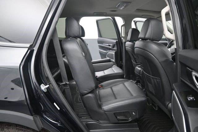 2023 Kia Telluride S - Photo 17