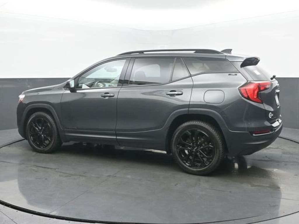 Used 2020 GMC Terrain SLE SUV