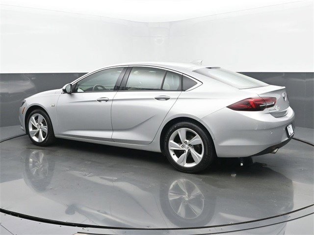 2018 Buick Regal Sportback Preferred photo 3