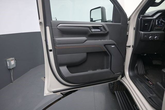 2026 GMC Sierra 2500HD AT4 - Photo 12