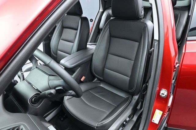 2024 GMC Terrain SLT - Photo 11