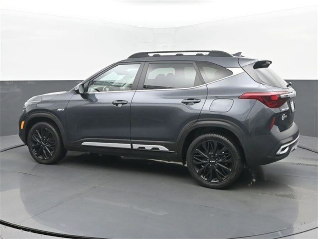 Used 2022 Kia Seltos Nightfall SUV