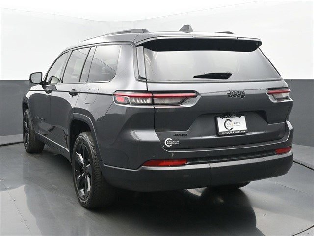 2023 Jeep Grand Cherokee Altitude photo 4